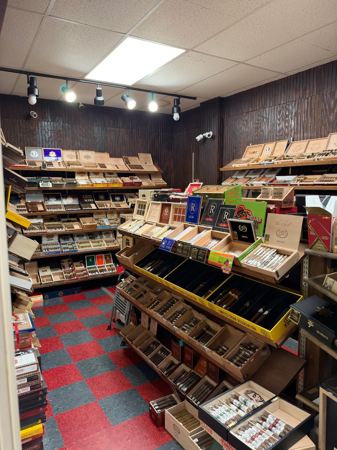 Humidor display